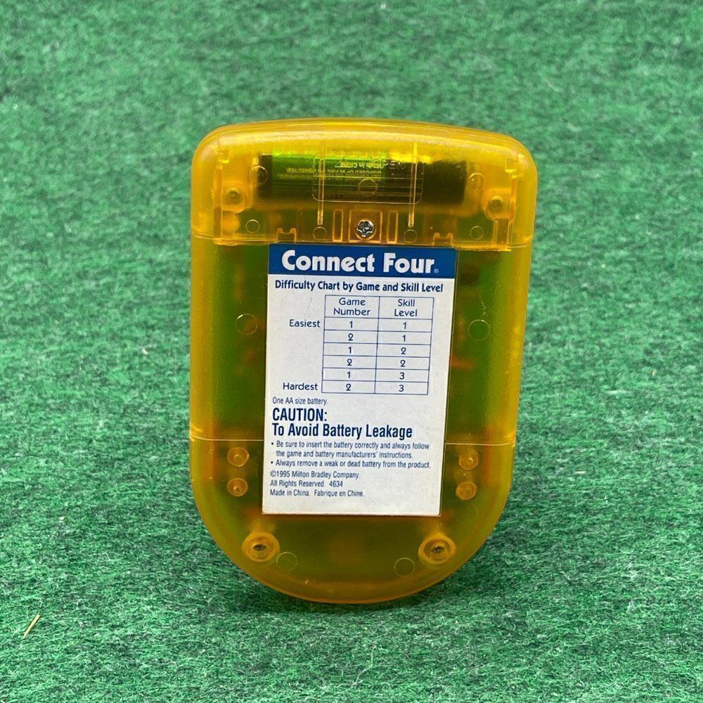 Vintage Connect Four Electronic Hand-held Video Game 1995 Works - Picture 2 of 3
